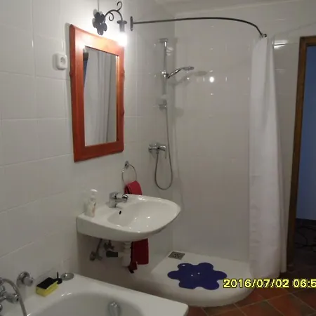 Hovirag Vendeghaz Appartement *